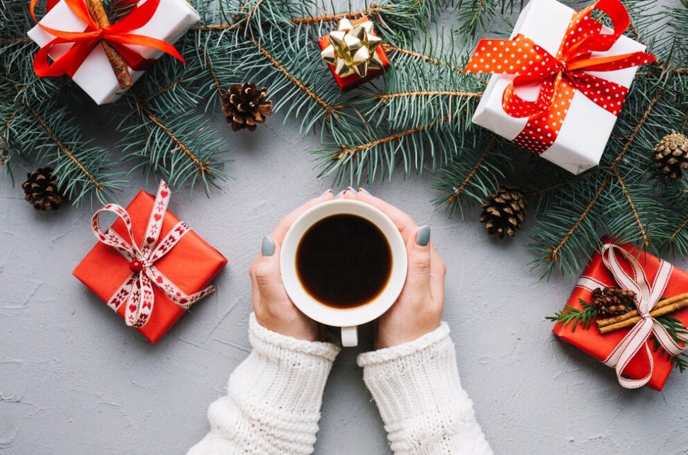 ¡Celebremos la Magia de la Temporada con Nuestros Irresistibles Packs de Regalos Navideños! - Cafeteros Chile