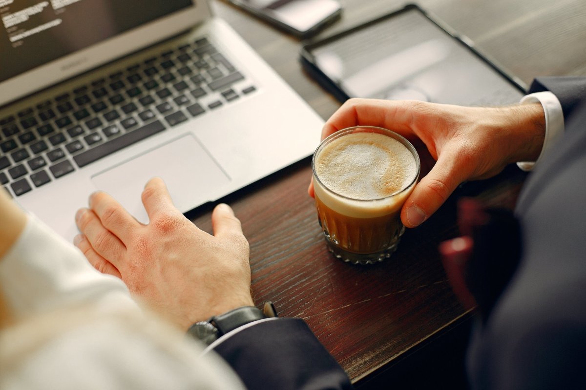 ¿Cuál es la mejor máquina de café para oficina? Guía 2026 - Cafeteros Chile