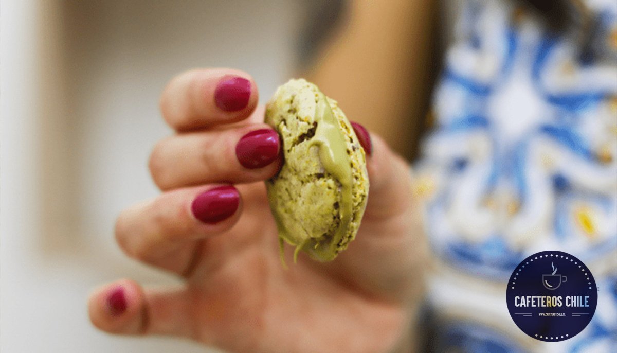 Galletas de merengue con crema de pistacho - Cafeteros Chile